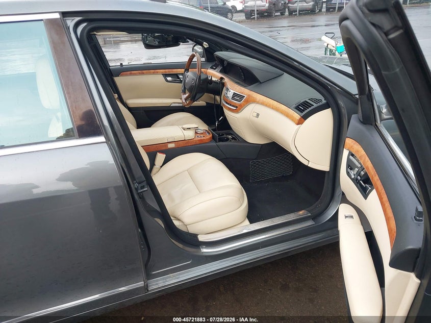 2007 Mercedes-benz S class VIN WDDNG71XX7A039906 IAAI salvage auction — ROOF, Salvage (Connecticut), sold $1,600 on 2026-08-14 (photo 5)
