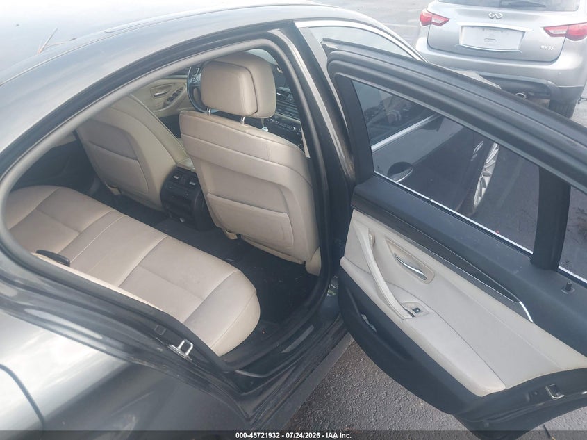 2011 BMW 5er VIN WBAFU7C50BC874281 IAAI salvage auction — NORMAL WEAR, Clear (Georgia), sold $25 on 2026-07-29 (photo 8)