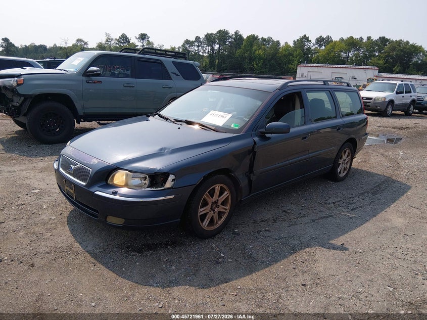 2005 Volvo V70 VIN YV1SW592X51510294 IAAI salvage auction — LEFT FRONT, Clear (Virginia), sold $200 on 2026-08-07 (photo 2)