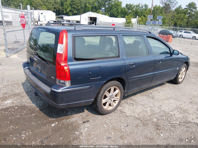 2005 Volvo V70 VIN YV1SW592X51510294 IAAI salvage auction — LEFT FRONT, Clear (Virginia), sold $200 on 2026-08-07 (photo 4)