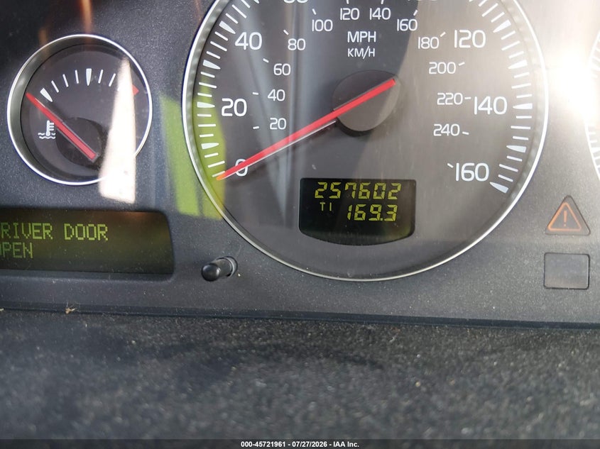 2005 Volvo V70 VIN YV1SW592X51510294 IAAI salvage auction — LEFT FRONT, Clear (Virginia), sold $200 on 2026-08-07 (photo 7)