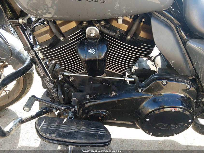 2022 Harley-davidson Street glide VIN 1HD1ABL12NB654896 IAAI salvage auction — RIGHT SIDE, Salvage (Mississippi), sold $7,500 on 2026-09-11 (photo 9)