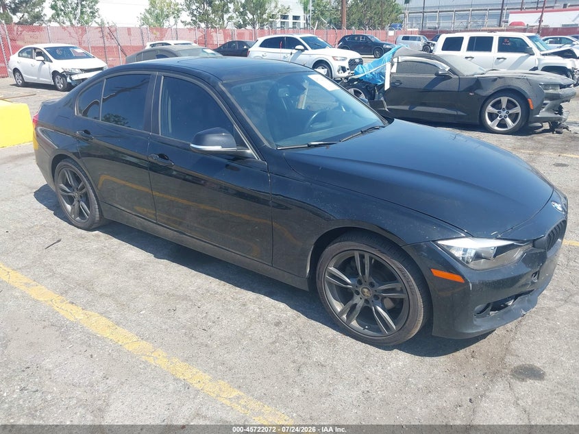 2014 BMW 3er VIN WBA3D3C53EK155628 IAAI salvage auction — FRONT END, Wait Title, sold $1,050 on 2026-08-25 (photo 1)