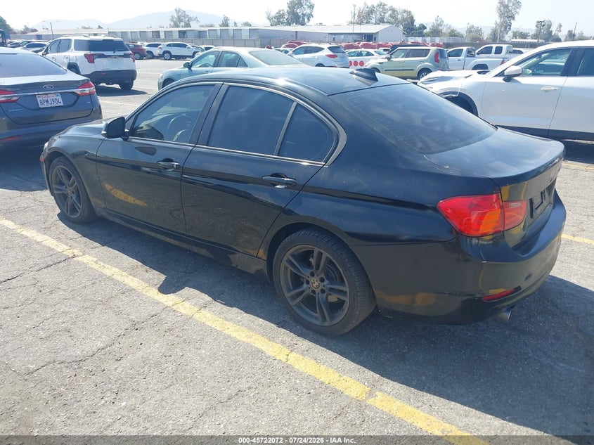 2014 BMW 3er VIN WBA3D3C53EK155628 IAAI salvage auction — FRONT END, Wait Title, sold $1,050 on 2026-08-25 (photo 3)