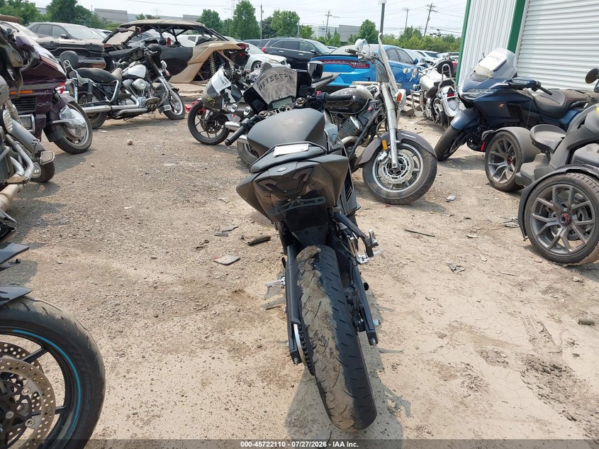 2019 Yamaha Yzf VIN MH3RH18Y2KK001840 IAAI salvage auction — SIDE, Salvage (Ohio), sold $450 on 2026-08-13 (photo 6)