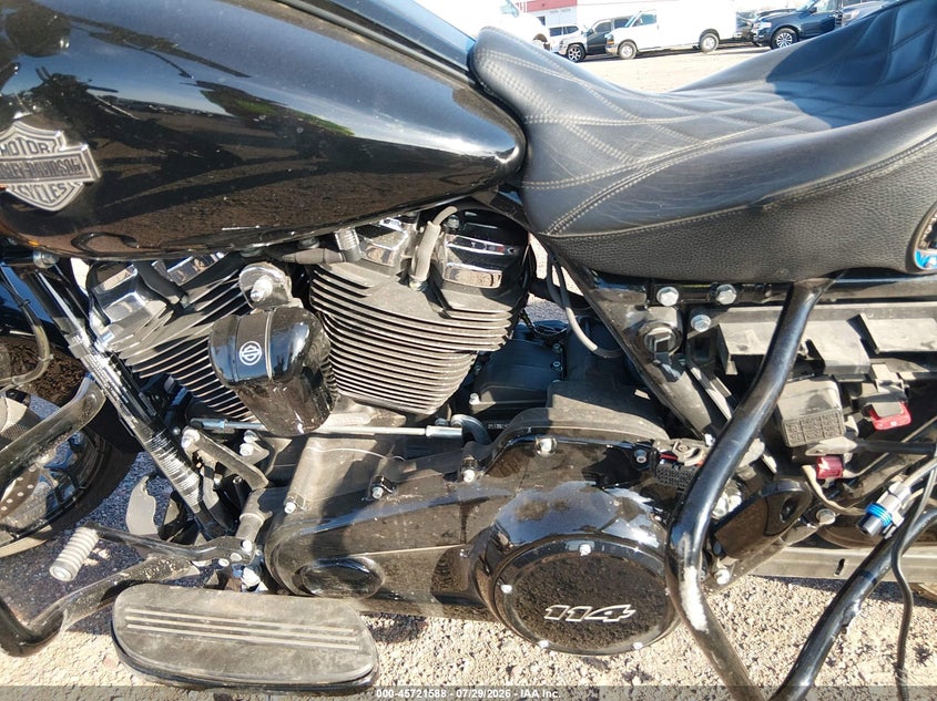 2021 Harley-davidson Fltrxs VIN 1HD1KTP10MB676813 IAAI salvage auction — SIDE, Salvage (Arizona), sold $7,200 on 2026-09-02 (photo 9)