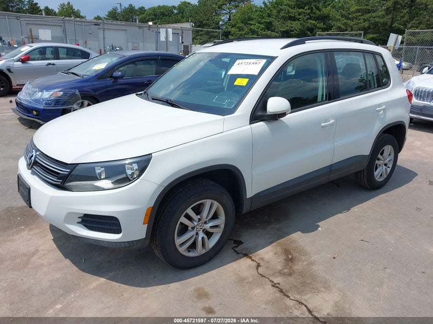 2016 Volkswagen Tiguan VIN WVGBV7AX2GW558062 IAAI salvage auction — RIGHT SIDE, Salvage Title, sold $1,050 on 2026-08-09 (photo 2)