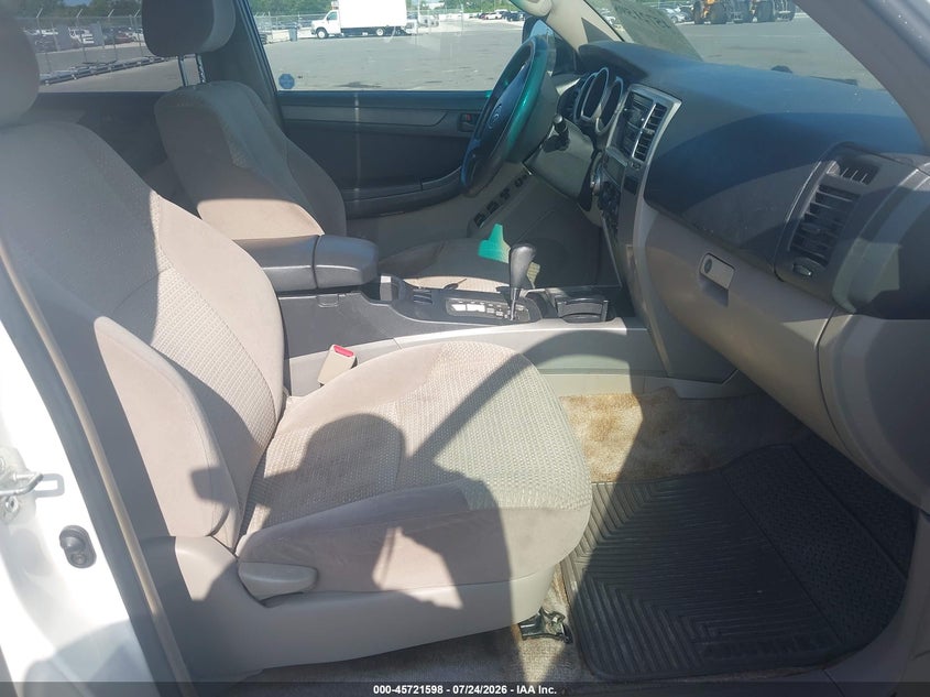 2004 Toyota 4runner VIN JTEBU14R448026499 IAAI salvage auction — NORMAL WEAR, Clear (Virginia), sold $675 on 2026-07-27 (photo 5)