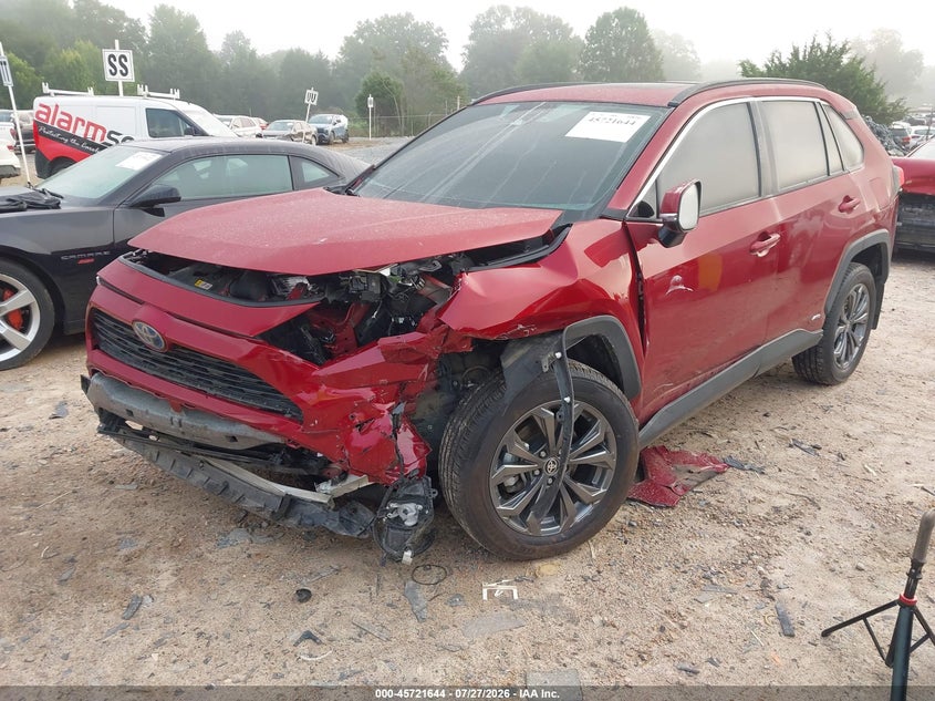 2024 Toyota Rav 4 VIN 4T3B6RFV2RU159836 IAAI salvage auction — FRONT END, Salvage (North Carolina), sold $8,100 on 2026-09-21 (photo 2)