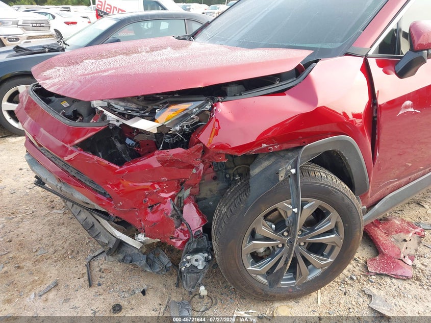 2024 Toyota Rav 4 VIN 4T3B6RFV2RU159836 IAAI salvage auction — FRONT END, Salvage (North Carolina), sold $8,100 on 2026-09-21 (photo 6)