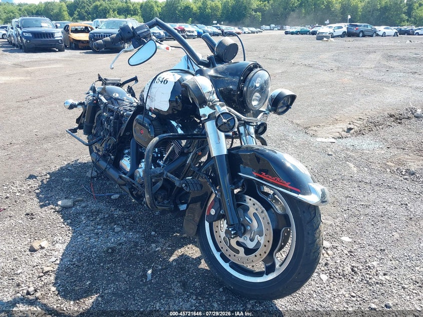 2010 Harley-davidson Flhp VIN 1HD1FHM11AB672271 IAAI salvage auction — LEFT & RIGHT, Salvage (Ohio), sold $525 on 2026-09-11 (photo 1)