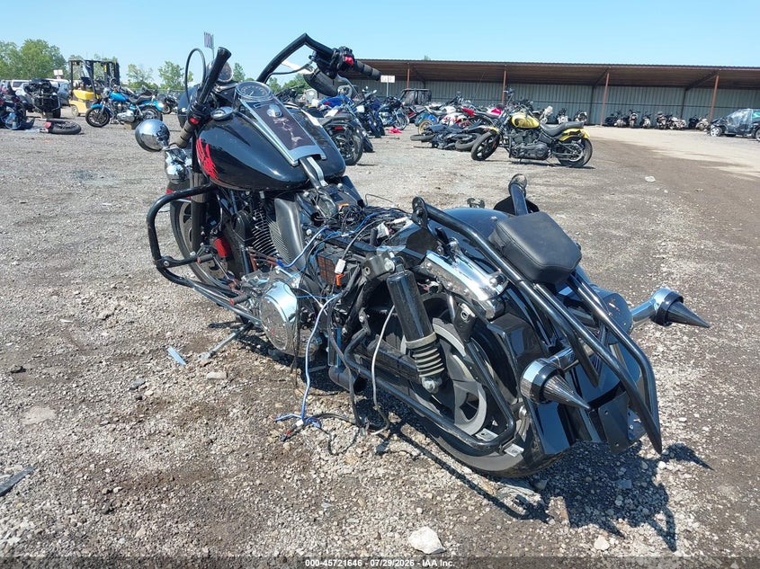 2010 Harley-davidson Flhp VIN 1HD1FHM11AB672271 IAAI salvage auction — LEFT & RIGHT, Salvage (Ohio), sold $525 on 2026-09-11 (photo 3)