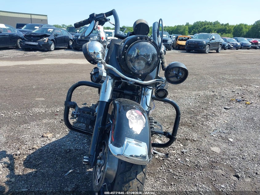 2010 Harley-davidson Flhp VIN 1HD1FHM11AB672271 IAAI salvage auction — LEFT & RIGHT, Salvage (Ohio), sold $525 on 2026-09-11 (photo 5)