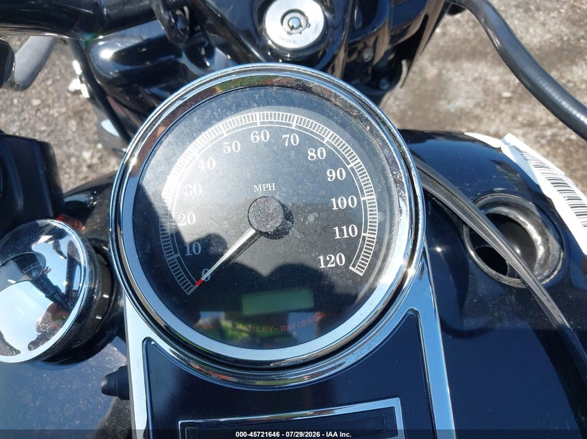 2010 Harley-davidson Flhp VIN 1HD1FHM11AB672271 IAAI salvage auction — LEFT & RIGHT, Salvage (Ohio), sold $525 on 2026-09-11 (photo 7)