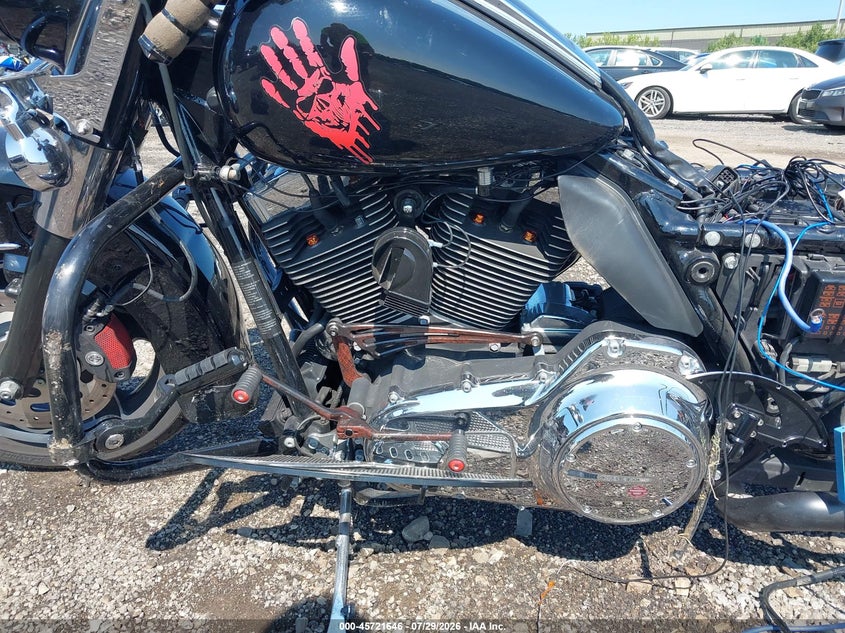 2010 Harley-davidson Flhp VIN 1HD1FHM11AB672271 IAAI salvage auction — LEFT & RIGHT, Salvage (Ohio), sold $525 on 2026-09-11 (photo 9)