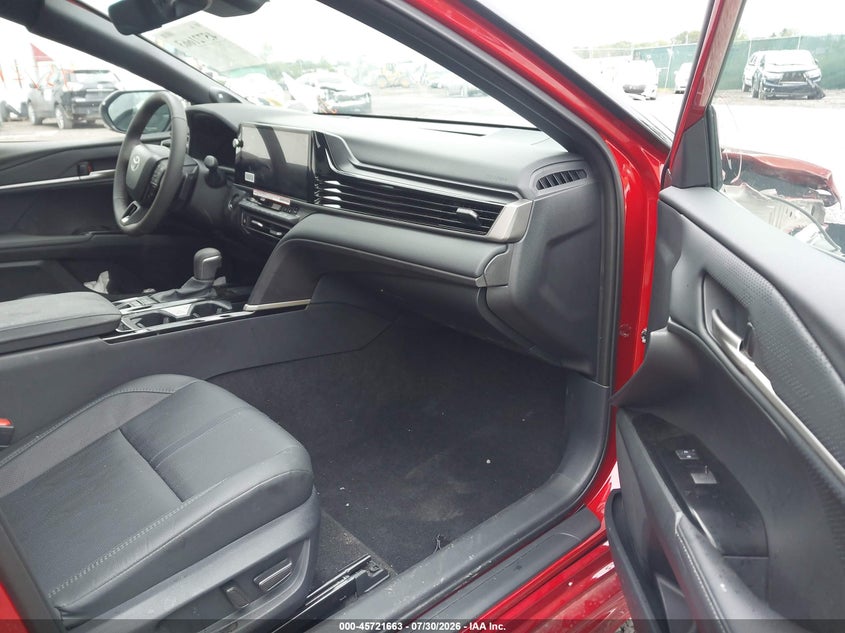 2026 Toyota Camry VIN 4T1DBADK7TU061271 IAAI salvage auction — SIDE, Wait Title, sold $14,250 on 2026-09-08 (photo 5)