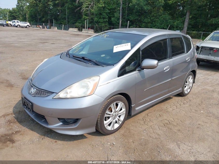 2009 Honda Fit VIN JHMGE88429S065423 IAAI salvage auction — SIDE, Salvage - Greater Than 75% (Maryland), sold $1,500 on 2026-10-02 (photo 2)