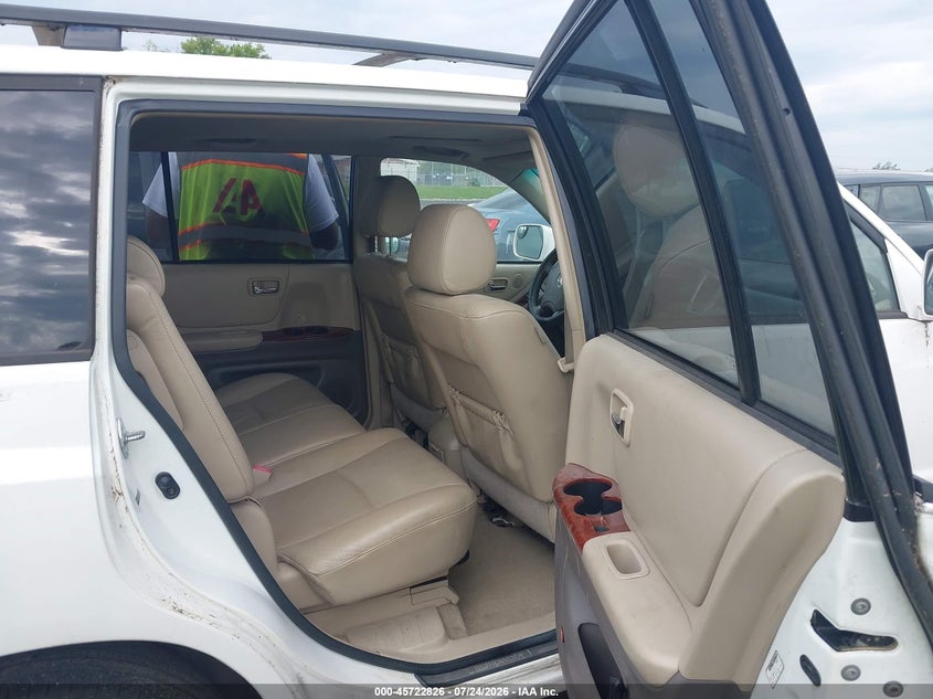 2006 Toyota Highlander VIN JTEEP21AX60147063 IAAI salvage auction — NORMAL WEAR, Clear (Tennessee), sold $600 on 2026-08-02 (photo 8)