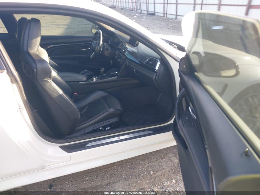 2016 BMW M4 VIN WBS3R9C5XGK336986 IAAI salvage auction — REAR END, Wait Title, sold $15,100 on 2026-09-05 (photo 5)