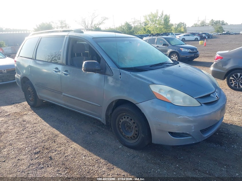 2006 Toyota Sienna VIN 5TDZA23C66S423659 IAAI salvage auction — NORMAL WEAR, Clear (New York), sold $500 on 2026-07-28 (photo 1)