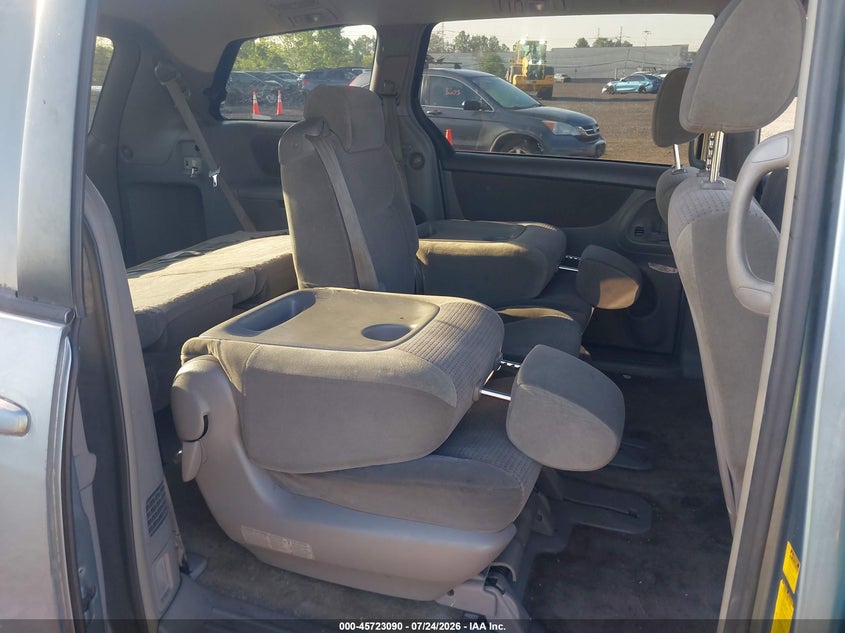2006 Toyota Sienna VIN 5TDZA23C66S423659 IAAI salvage auction — NORMAL WEAR, Clear (New York), sold $500 on 2026-07-28 (photo 8)