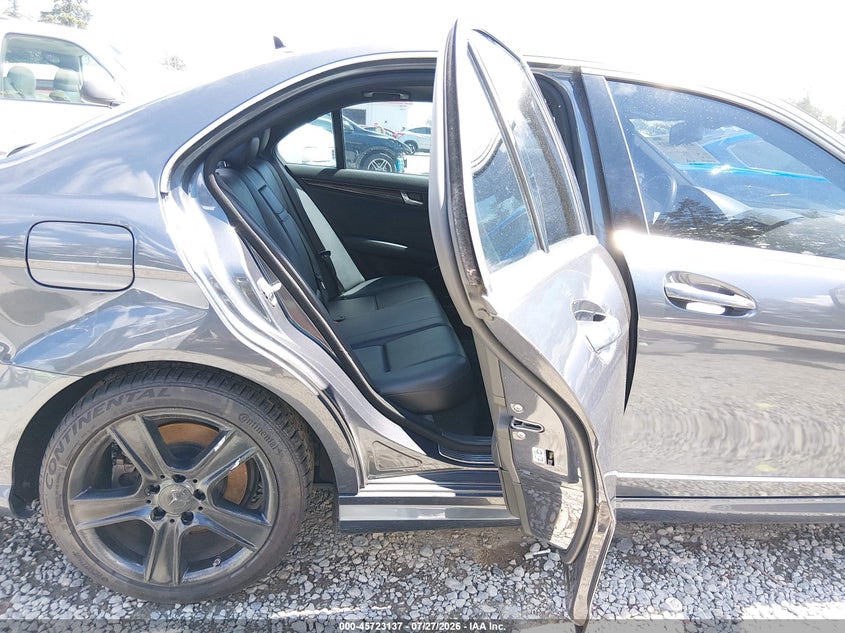 2010 Mercedes-benz C class VIN WDDGF8BB1AR115171 IAAI salvage auction — REAR END, Bill Of Sale (Washington), sold $775 on 2026-08-13 (photo 8)