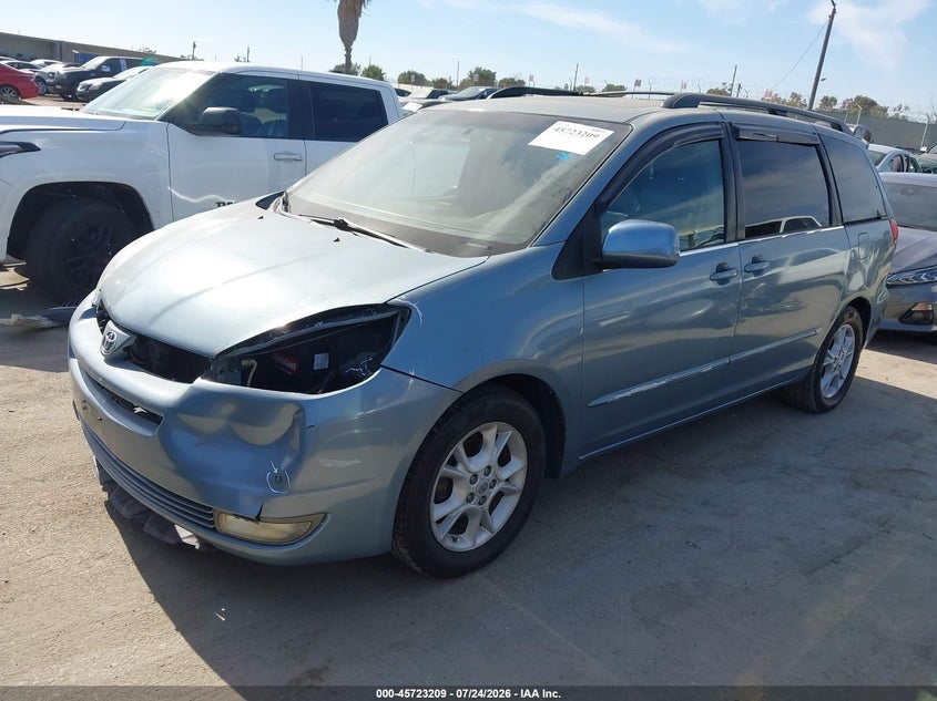 2004 Toyota Sienna VIN 5TDZA22C84S067410 IAAI salvage auction — FRONT END, Salvage (California), sold $725 on 2026-08-01 (photo 2)