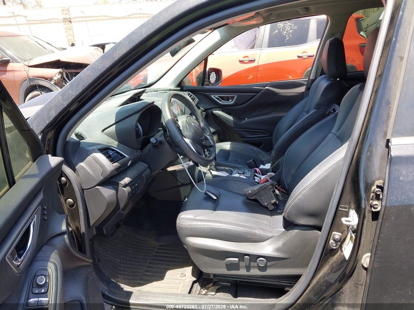 2021 Subaru Forester VIN JF2SKAXC5MH490601 IAAI salvage auction — SIDE, Salvage Certificate (California), sold $3,350 on 2026-09-06 (photo 5)