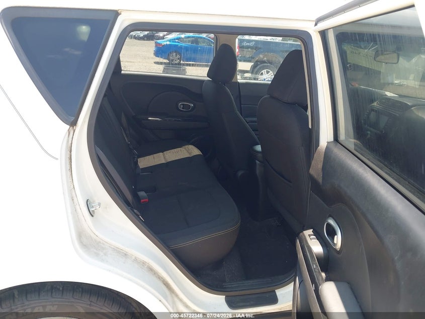 2014 Kia Soul VIN KNDJP3A53E7028420 IAAI salvage auction — NORMAL WEAR, Clear (New Jersey), sold $300 on 2026-07-28 (photo 8)