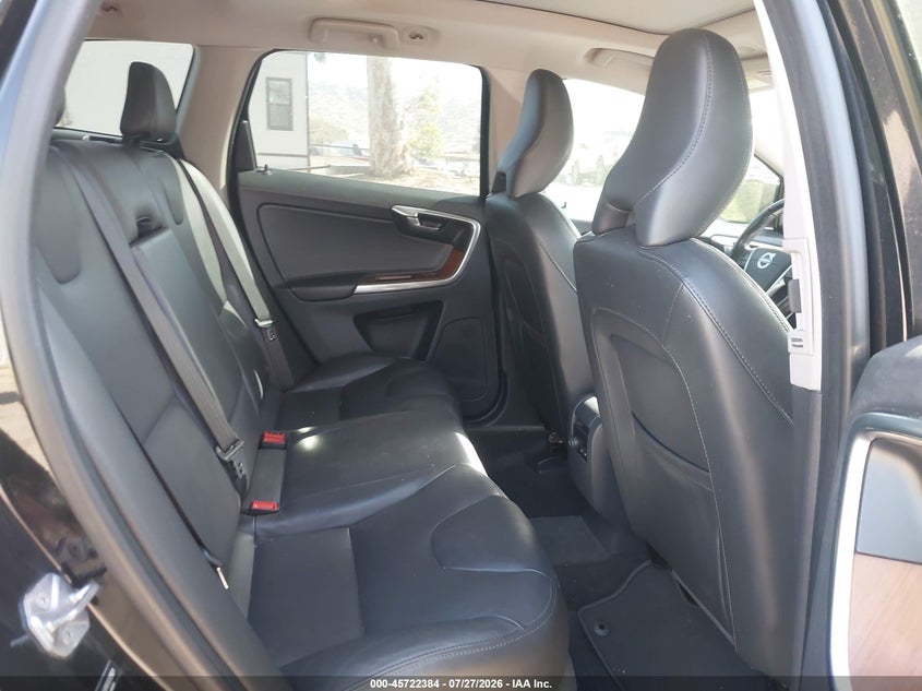 2017 Volvo Xc60 VIN YV449MRU5H2035571 IAAI salvage auction — NORMAL WEAR, Clear - Dealer Only (California), sold $100 on 2026-08-18 (photo 8)