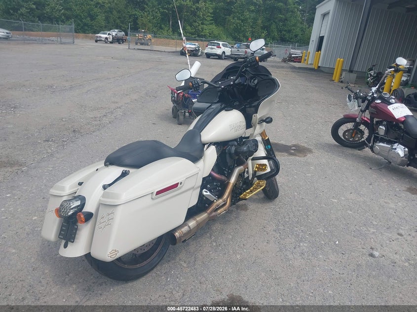 2023 Harley-davidson Road glide VIN 1HD1ACL16PB674934 IAAI salvage auction — SIDE, Wait Title, sold $14,250 on 2026-09-09 (photo 4)