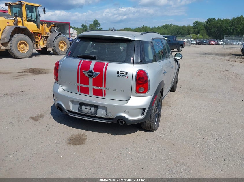 2016 Mini Countryman VIN WMWZC5C59GWU01795 IAAI salvage auction — NORMAL WEAR, Salvage Title, sold $475 on 2026-08-10 (photo 4)