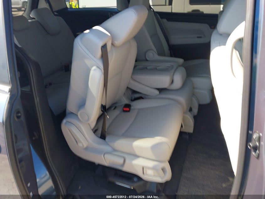 2026 Honda Odyssey VIN 5FNRL6H66TB073521 IAAI salvage auction — RIGHT FRONT, Salvage Title, sold $18,800 on 2026-07-29 (photo 8)