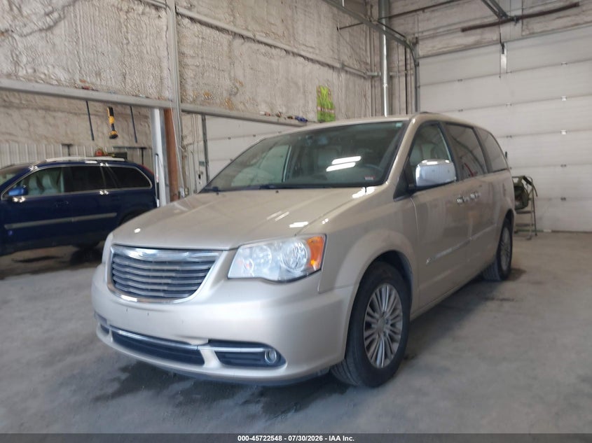 2014 Chrysler Town & country VIN 2C4RC1CG2ER169009 IAAI salvage auction — NORMAL WEAR, Salvage Title, sold $750 on 2026-09-06 (photo 2)