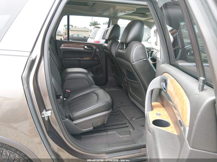 2011 Buick Enclave VIN 5GAKVCED0BJ323972 IAAI salvage auction — RIGHT FRONT, Salvage (Oregon), sold $2,450 on 2026-09-06 (photo 8)