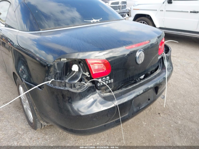2009 Volkswagen Eos VIN WVWAA71F79V021103 IAAI salvage auction — REAR END, Salvage (Texas), sold $950 on 2026-08-07 (photo 6)