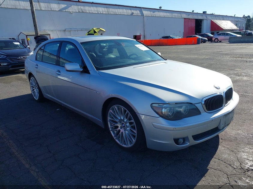 2007 BMW 7 series VIN WBAHN83577DT76771 IAAI salvage auction — NORMAL WEAR, Clear-Dealer Only (Oregon), sold $150 on 2026-07-30 (photo 1)