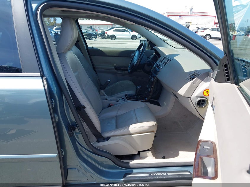 2005 Volvo S40 VIN YV1MS382452046407 IAAI salvage auction — THEFT, Salvage (California), sold $400 on 2026-09-03 (photo 5)