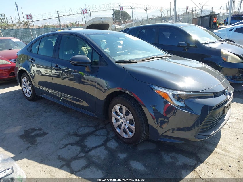 2025 Toyota Corolla VIN JTDBCMFE3S3080082 — IAAI salvage auction photo