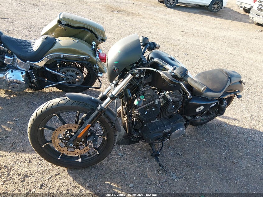 2019 Harley-davidson Iron VIN 1HD4LE213KC419522 IAAI salvage auction — SIDE, Salvage Title, sold $25 on 2026-09-07 (photo 2)