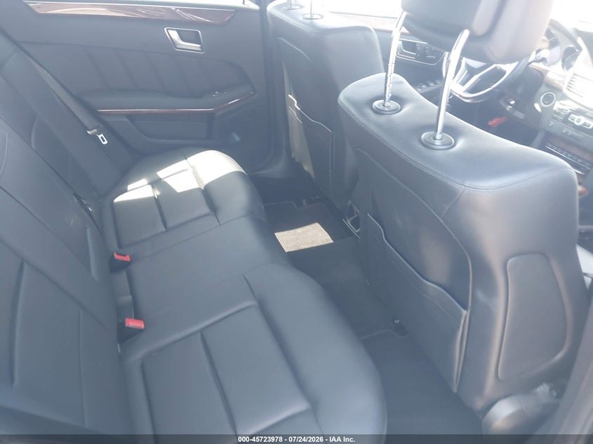 2012 Mercedes-benz E-klasse VIN WDDHF5KB5CA588592 IAAI salvage auction — FRONT END, Wait Title, sold $1,700 on 2026-08-12 (photo 8)