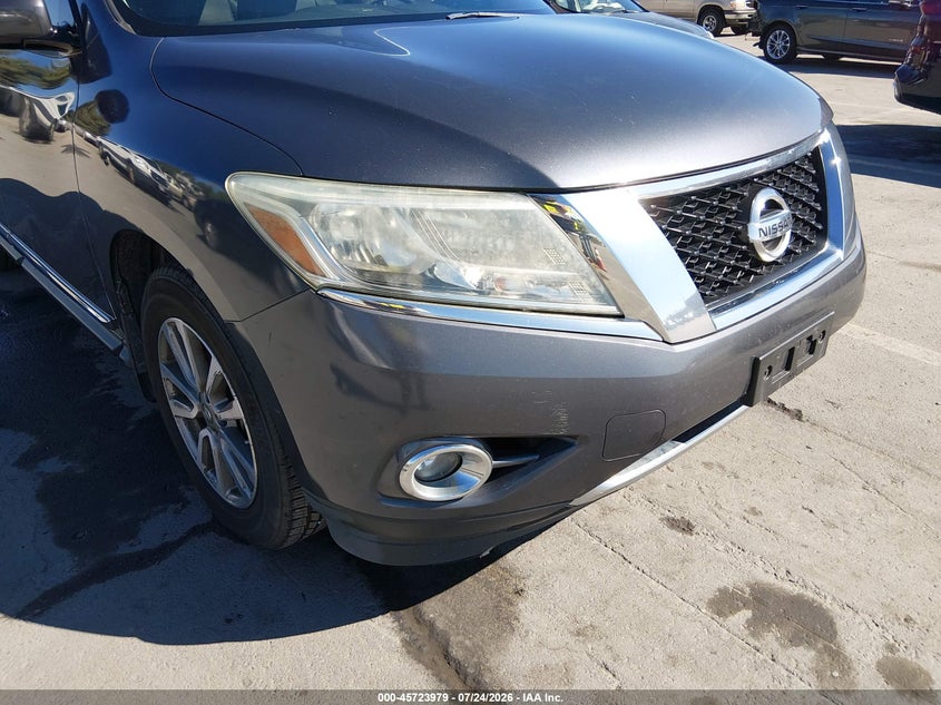2014 Nissan Pathfinder VIN 5N1AR2MN4EC635753 IAAI salvage auction — NORMAL WEAR, Clear - Dealer Only (California), sold $650 on 2026-08-26 (photo 6)