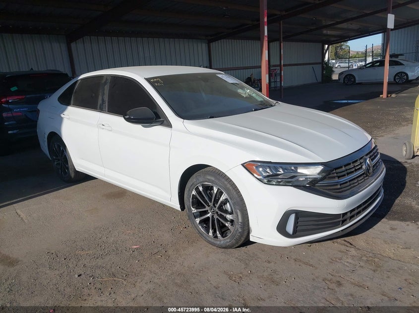 2024 Volkswagen Jetta VIN 3VWBM7BU9RM044284 IAAI salvage auction — RIGHT FRONT, Salvage Title, sold $6,600 on 2026-08-29 (photo 1)