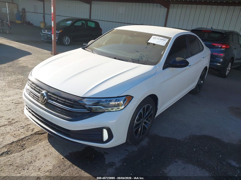 2024 Volkswagen Jetta VIN 3VWBM7BU9RM044284 IAAI salvage auction — RIGHT FRONT, Salvage Title, sold $6,600 on 2026-08-29 (photo 2)
