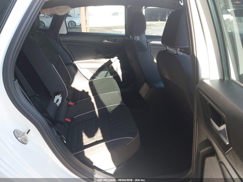 2024 Volkswagen Jetta VIN 3VWBM7BU9RM044284 IAAI salvage auction — RIGHT FRONT, Salvage Title, sold $6,600 on 2026-08-29 (photo 8)