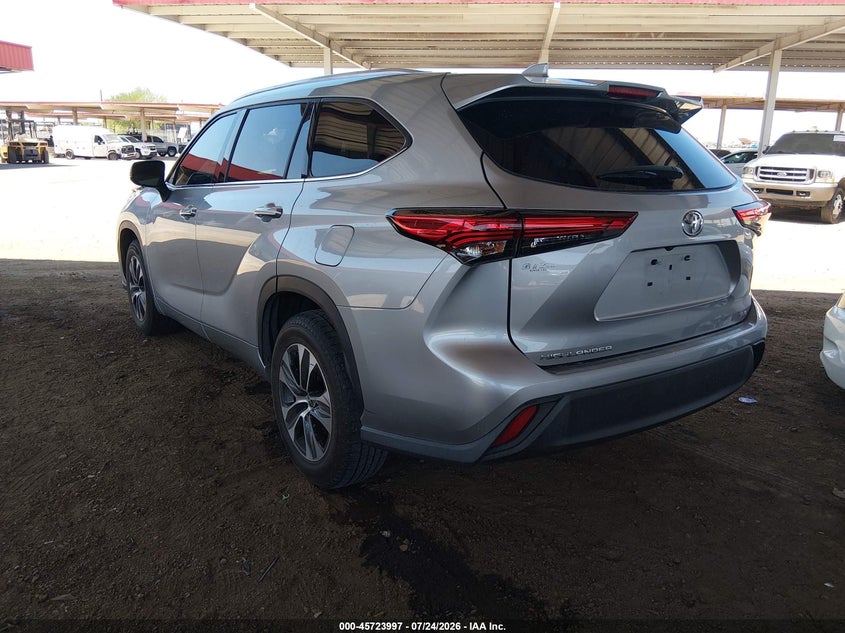 2021 Toyota Highlander VIN 5TDGZRAH5MS537740 IAAI salvage auction — FRONT END, Wait Title, sold $13,000 on 2026-09-01 (photo 3)