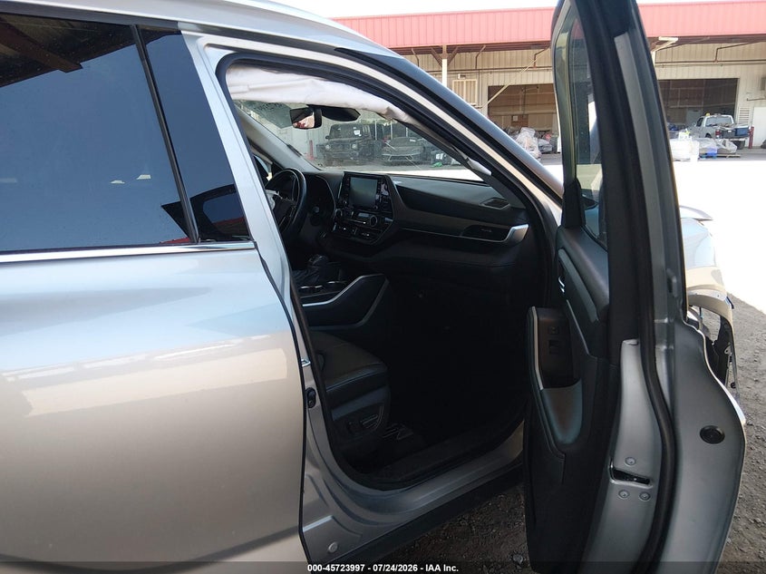 2021 Toyota Highlander VIN 5TDGZRAH5MS537740 IAAI salvage auction — FRONT END, Wait Title, sold $13,000 on 2026-09-01 (photo 5)