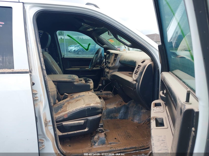 2024 Ram 3500 VIN 3C63R3GL8RG404913 IAAI salvage auction — WATER/FLOOD, Non-Repairable Certificate (West Virginia), sold $9,500 on 2026-09-10 (photo 5)