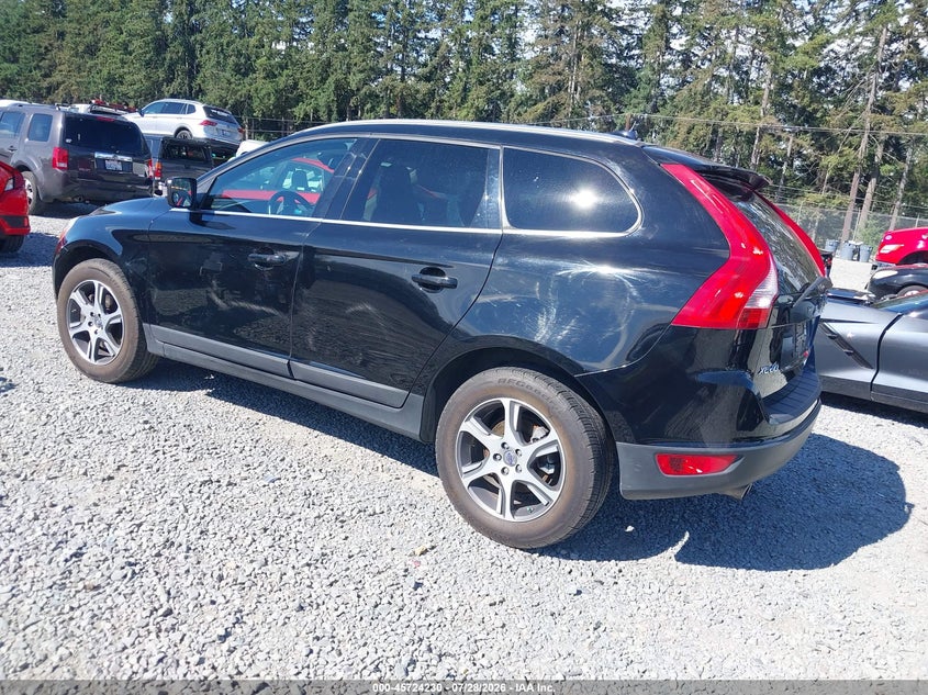 2013 Volvo Xc60 VIN YV4902DZ8D2456590 IAAI salvage auction — REAR END, Wait Title, sold $1,900 on 2026-08-10 (photo 3)