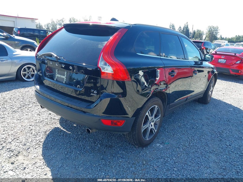 2013 Volvo Xc60 VIN YV4902DZ8D2456590 IAAI salvage auction — REAR END, Wait Title, sold $1,900 on 2026-08-10 (photo 4)